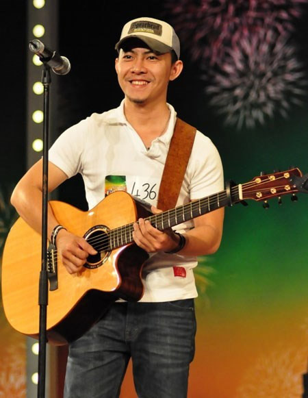 Tạo nên cơn sốt tại cuộc thi tìm kiếm tài năng Vietnam’s Got Talent với bản cover ca khúc Home, thầy giáo Võ Trọng Phúc trở thành cái tên được tìm kiếm nhiều nhất trong suốt một thời gian dài.