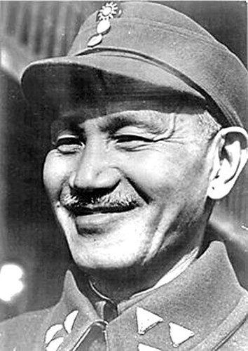 Trong thời gian quốc tang, mọi chương trình vui chơi, ca nhạc, mọi hoạt động chúc mừng… bị cấm tổ chức. Trước khi di chuyển linh cữu là lễ nhập quan. Tưởng Kinh Quốc, con trai cả của Tưởng Giới Thạch đã mặc áo cho cha theo truyền thống.