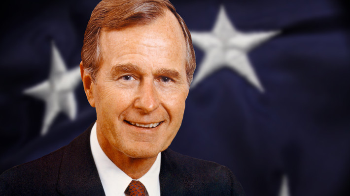 Vào năm 1966, ông Bush chính thức bước chân vào giới chính trị Mỹ khi được bầu làm hạ nghị sĩ. Kể từ đây, ông bắt đầu gây dựng sự nghiệp chính trị đầy vẻ vang.