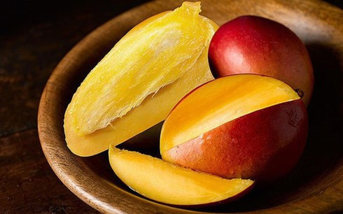 Tác dụng phụ khi ăn quá nhiều xoài: Việc ăn quá nhiều xoài có thể gây tăng đường huyết hay gây ra phản ứng dị ứng...