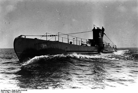 Hơn 1.100 tàu ngầm U-boat của Đức quốc xã đã được triển khai trong Chiến tranh thế giới 2. Số tàu ngầm này đã trở thành mối đe dọa lớn đối Mỹ bởi sức hủy diệt của nó.