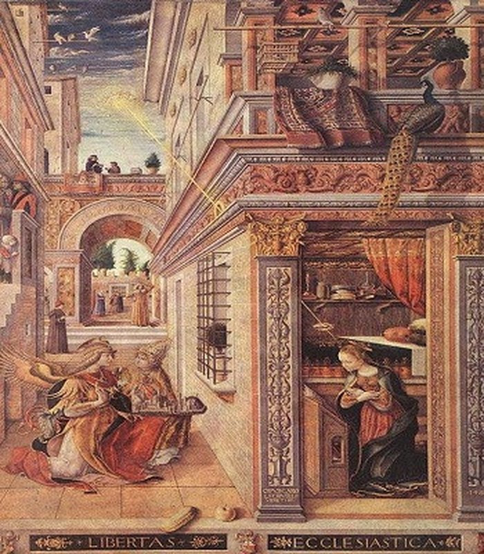 Kiệt tác hội họa có tên "Truyền tin với Thánh Emidius" của danh họa Carlo Crivelli vẽ năm 1486 cũng được biết đến nhiều.