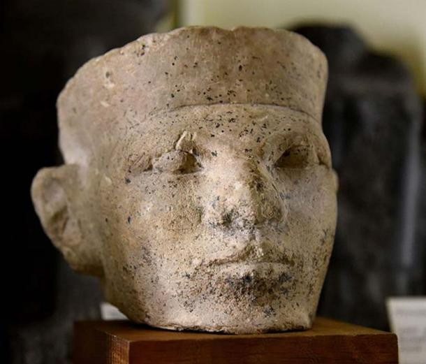 Cái chết của pharaoh Menes cũng trở thành chủ đề được nhiều người quan tâm. Bởi lẽ, theo truyền thuyết, sau khi trị vì Ai Cập 62 năm, ông hoàng Menes bị hà mã giết chết trong một tai nạn.