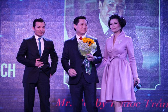 Chồng Phạm Hương có nhiều mối quan hệ trong giới showbiz.