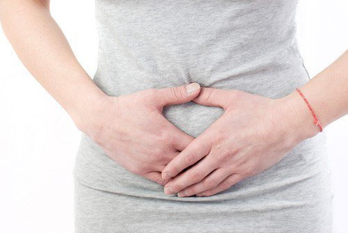 6. Đau bụng hoặc vùng xương chậu: Khó chịu hoặc đau bất thường ở vùng xương chậu có thể là dấu hiệu ung thư buồng trứng, ung thư tử cung.