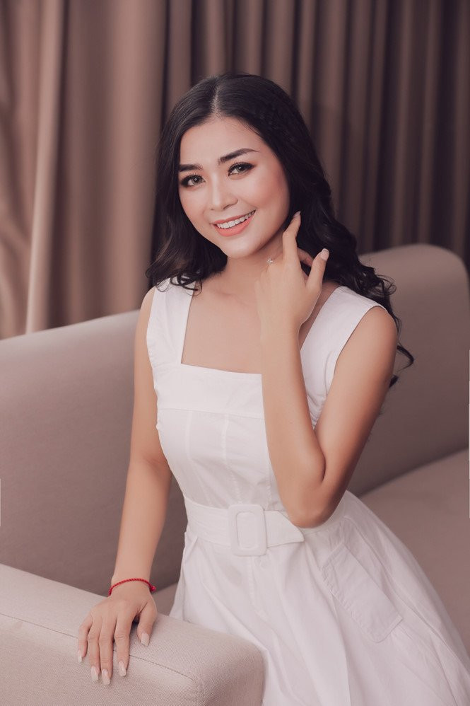 Các món ăn của cô đều nhạt, không có muối do lo sợ muối sẽ khiến cơ thể trữ nước. Cô ăn thịt nạc và rau tới khi nào no thì mới ngưng. Nếu đói có thể thêm trái cây.