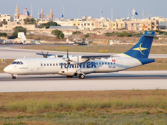 Ngày 6/8/2005, máy bay ATR 72-202 của hãng hàng không Tuninter gặp nạn khi bay từ Bari, Italy tới Djerba, Tunisia. Do cạn kiệt nhiên liệu khi cách thành phố Palermo, Italy khoảng 18 km, chiếc máy bay xấu số lao xuống biển, khiến 16 trong tổng số 39 người trên máy bay thiệt mạng.