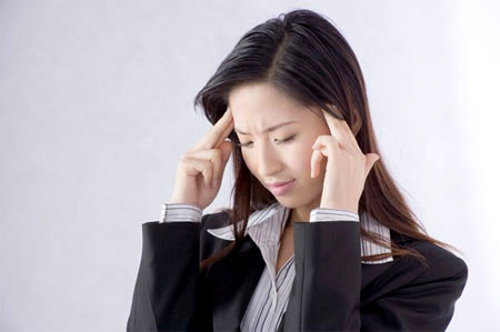 Về sức khỏe: Những người sinh ngày 27/2 thường có cuộc sống lành mạnh nên cơ thể hiếm khi đau ốm. Tuy nhiên, do đôi lúc công việc bù đầu, bạn không có thời gian chăm sóc cơ thể khiến bản thân bị mệt mỏi, đau đầu và gặp áp lực tinh thần lớn.