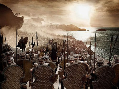 Vua Leonidas của thành bang Sparta là con trai của nhà vua Anaxandrides. Ông lên ngôi báu sau khi người anh trai cùng cha khác mẹ qua đời không có con trai nối dõi năm 490 TCN.