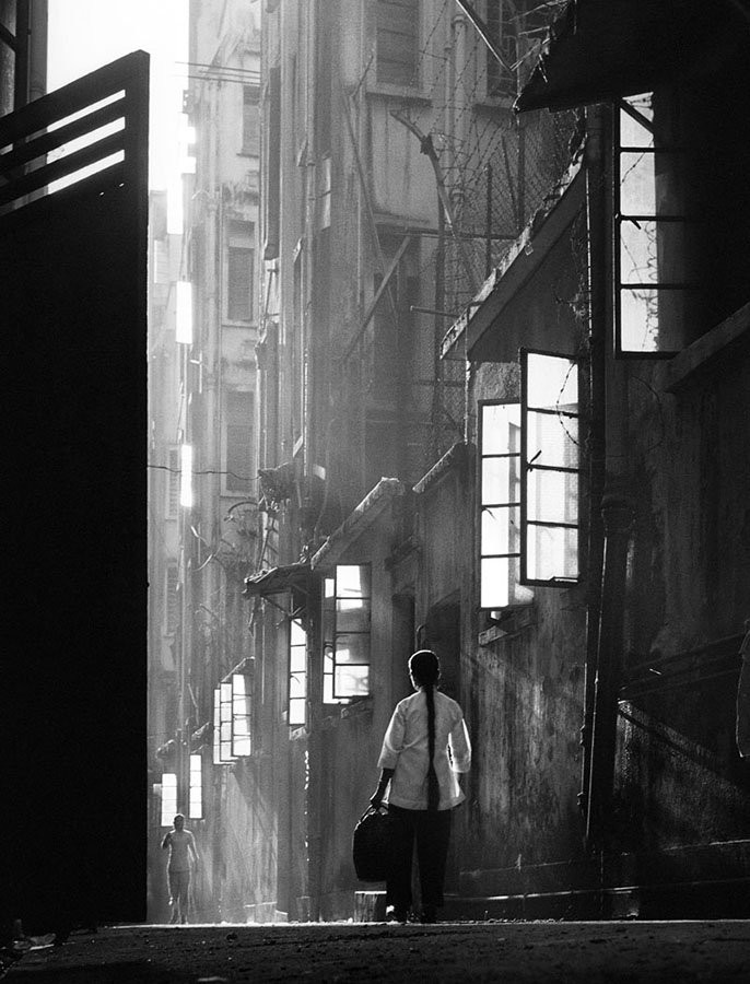 Trong cuốn sách "A Hong Kong Memoir", nhiếp ảnh gia Fan Ho đã giới thiệu với độc giả những hình ảnh chưa từng công bố về Hong Kong những năm 1950 - 1960.