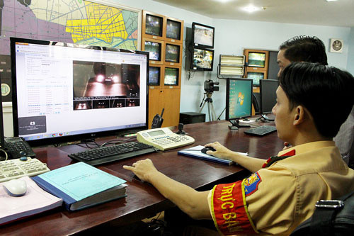 Phòng CSGT, Công an thành phố Hà Nội (PC08) cho biết, để xây dựng Chính phủ hướng tới Chính phủ số, xã hội số, giảm giấy tờ công dân; đồng thời phục vụ việc kết nối các cơ sở dữ liệu chuyên ngành phục vụ công tác quản lý nhà nước về an ninh trật tự, PC08 triển khai dịch vụ công trực tuyến (DVCTT) trong công tác xử lý vi phạm hành chính và đăng ký quản lý phương tiện trên môi trường mạng.