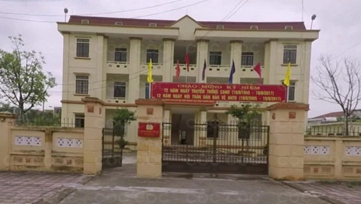 Vào sáng 18/11/2014, khi bà Lý cùng anh Mai Thế Duy đến trụ sở Công an phường Trần Lãm, TPThái Bình làm việc với người tên N.T.T.G thì thấy Đường “Nhuệ” cùng đàn em đã có mặt tại đây. Cụ thể, thời điểm đó, phòng tiếp dân, có 7 đàn em của Đường "Nhuệ" có mặt từ trước sau đó, Đường xuất hiện, cho đàn em khép cửa phòng tiếp dân rồi trực tiếp đánh mẹ con bà. Đường đã khoác tay vào cổ nạn nhân, ghì ngực, siết cổ, đánh hất vào xương hàm.