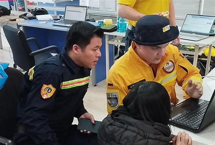 Khoảng 12h30 (giờ địa phương - 16h30 giờ Việt Nam) ngày 10/02/2023, Đoàn công tác Bộ Công an tham gia cứu nạn, cứu hộ gồm 24 cán bộ, chiến sĩ đã đến sân bay ở thành phố Adana của Thổ Nhĩ Kỳ. Sau khi tới sân bay, Đoàn di chuyển tới thành phố Adiyaman, cách sân bay 300km. Tại đây, Đoàn sẽ phối hợp với các lực lượng cứu hộ quốc tế thực hiện việc tìm kiếm dưới các đống đổ nát, các tòa nhà bị sập để tìm, giải cứu người mắc kẹt trong thảm họa động đất sáng 6/2 vừa qua.