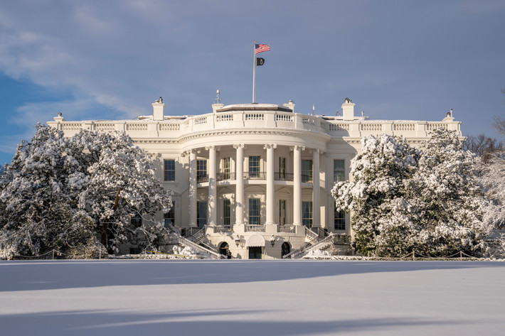 Nằm tại đại lộ Pennsylvania của thủ đô Washington DC, Mỹ, Nhà Trắng là nơi sống và làm việc của Tổng thống Mỹ trong suốt nhiều thế kỷ. Công trình này được khởi công xây dựng vào năm 1792. Ảnh: White House.
