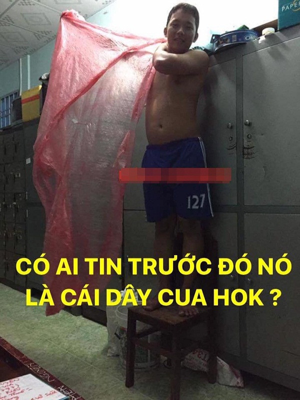 Đi chợ mua cua được “khuyến mãi” sợi dây trải dài hay nặng trịch phản cảm không phải là chuyện xưa nay hiếm và được phản ánh khá nhiều trên mạng xã hội và cả báo chí. Ảnh: Facebook Phan Nguyễn/HóngExpress.