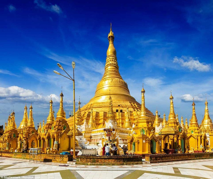 Chùa Shwedagon là Chùa vàng nổi tiếng nhất ở Myanmar.