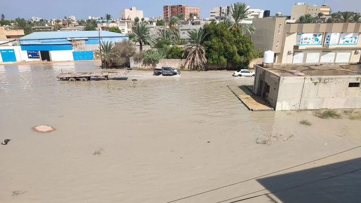 Người phát ngôn của quân đội Libya ở phía đông, Thiếu tướng Ahmed Al-Mismari, cho rằng có tới 5.000-6.000 người mất tích ở Derna, nơi có dân số 100.000 người.