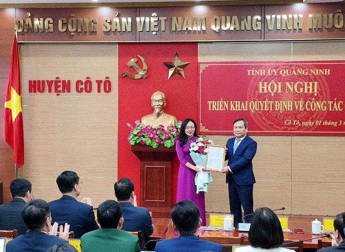 Ngày 1/3, Ban Tổ chức Tỉnh ủy Quảng Ninh đã công bố quyết định về việc điều động, phân công, chỉ định bà Lê Ngọc Hân, Ủy viên Ban Chấp hành Đảng bộ tỉnh, Giám đốc Sở TT-TT tỉnh Quảng Ninh, tham gia Ban Chấp hành, Ban Thường vụ, giữ chức vụ Bí thư Huyện ủy Cô Tô nhiệm kỳ 2020 - 2025, giới thiệu để HĐND H.Cô Tô bầu chức danh Chủ tịch UBND H.Cô Tô.