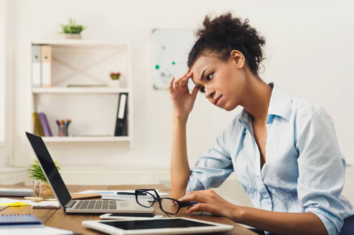 Bị co giật: Đột quỵ rất nguy hiểm vì chúng có thể nhanh chóng gây tổn thương não - và co giật có thể là một dấu hiệu của tổn thương não. Nếu bạn bị cơn co giật đột ngột, hãy đến bệnh viện ngay lập tức.