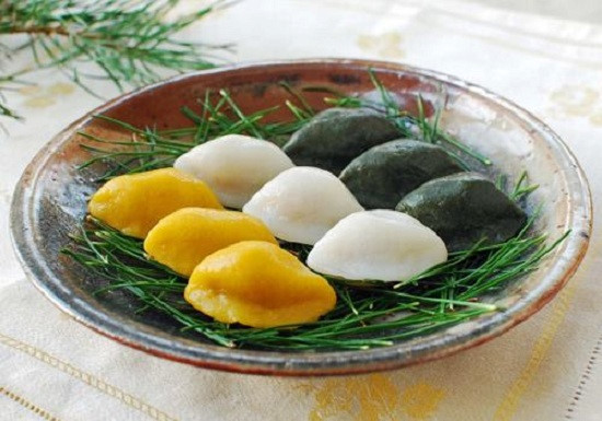 Một trong những món bánh trung thu độc đáo không thể thiếu trong ngày lễ Chuseok của người Hàn Quốc là bánh Songpyeon.