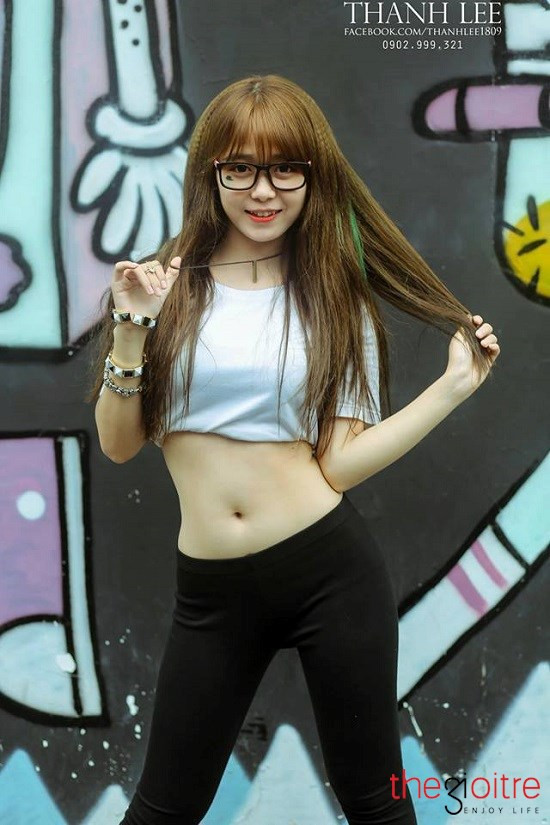 “Lúc nhỏ, mình thường xem MV về nhạc Kpop, họ nhảy rất hay. Khi xem, mình bị cuốn hút và lắc lư theo điệu nhạc. Từ đó, cứ thời gian rảnh mỗi ngày mình đều mở các clip và uốn éo theo. Dần dần mình phát hiện được khả năng nhảy múa của bản thân và bắt đầu theo đuổi niềm đam mê từ đó".