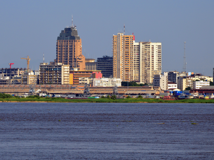 6. Kinshasa, Congo: Thành phố này đã tăng 7 bậc trong danh sách những thành phố sinh sống đắt đỏ trên thế giới so với năm ngoái, một phần vì những nỗ lực đầu tư phối hợp của Trung Quốc.