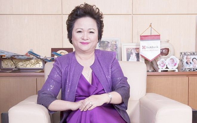 Từng được tạp chí Forbes vinh danh là một trong 3 nữ doanh nhân Việt Nam quyền lực nhất châu Á, bà Nguyễn Thị Nga, chủ tập đoàn BRG, được xem là một trong những doanh nhân giàu có nhất Việt Nam, nhờ cổ phần lớn trong ngành ngân hàng, bất động sản.