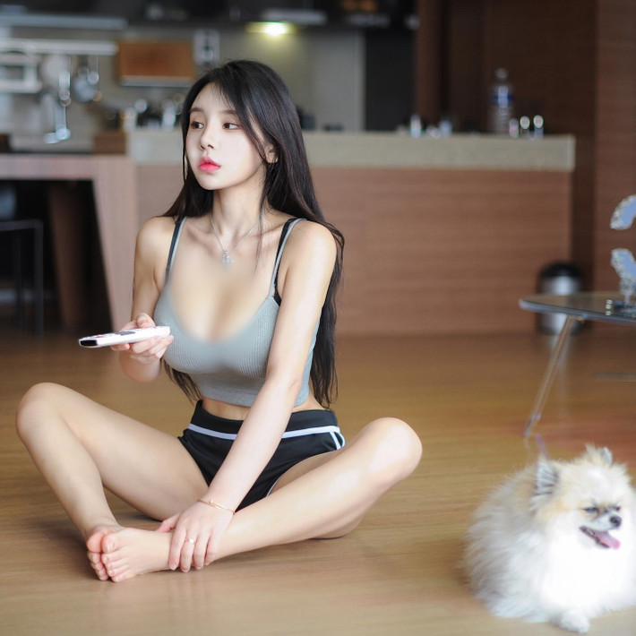 Đa số mọi người đều tán dương nhan sắc và dáng vóc đỉnh cao của hot girl người Hàn.