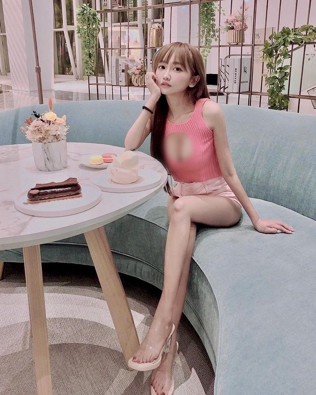 Mọi người không thể liên hệ được ngoại hình và công việc thực sự của hot girl.