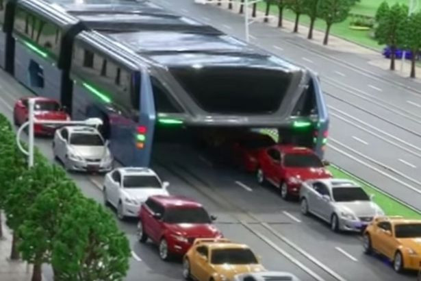 Đặc biệt, đầu năm 2017, Trung Quốc đã cho thử nghiệm mẫu xe bus khổng lồ chống tắc đường, với chiều cao lên tới 5m, chiều dài 22m, rộng 7,8m.