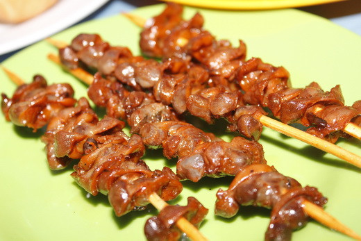Món mề gà xiên que nướng. Ảnh: Đặc sản 3 miền.