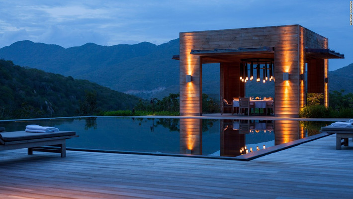 Khi đến Amanoi, du khách có thể ở tại các Pavilion, villa tiêu chuẩn quốc tế và view ngắm cảnh tuyệt vời.