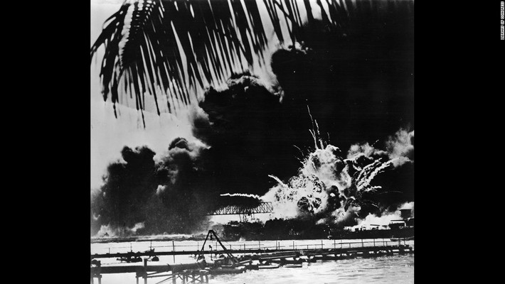 Vào ngày 7/12/1941, một sự kiện không thể lãng quên trong lịch sử nhân loại đã xảy ra là hải quân Nhật Bản bất ngờ tấn công hạm đội Mỹ ở Trân Châu Cảng.