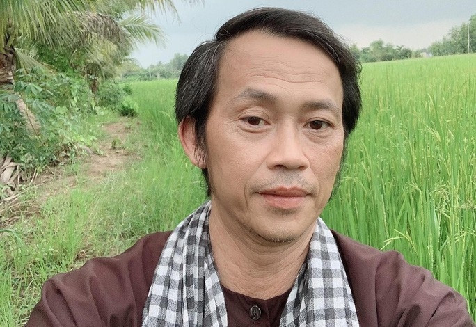 Xuất hiện đơn đề nghị thu hồi danh hiệu NSƯT của Hoài Linh: Thanh tra Bộ Văn hóa, Thể thao và Du lịch vừa có công văn gửi Sở Văn hóa và Thể thao TP.HCM, chuyển đơn của bà N.T.T.H đề nghị xem xét thu hồi danh hiệu nghệ sĩ ưu tú của nghệ sĩ Hoài Linh, đồng thời cấm sóng các chương trình có sự xuất hiện của nghệ sĩ này.