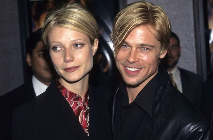 Brad Pitt và Gwyneth Paltrow là cặp đôi vàng Hollywood một thuở từ năm 1990-1994. Cặp tình nhân này cũng được xem là một cặp sinh đôi nhờ cấu trúc khuôn mặt rất giống nhau, hàm bạnh cộng thêm lúc đó cả hai cùng để tóc ngắn giống nhau.