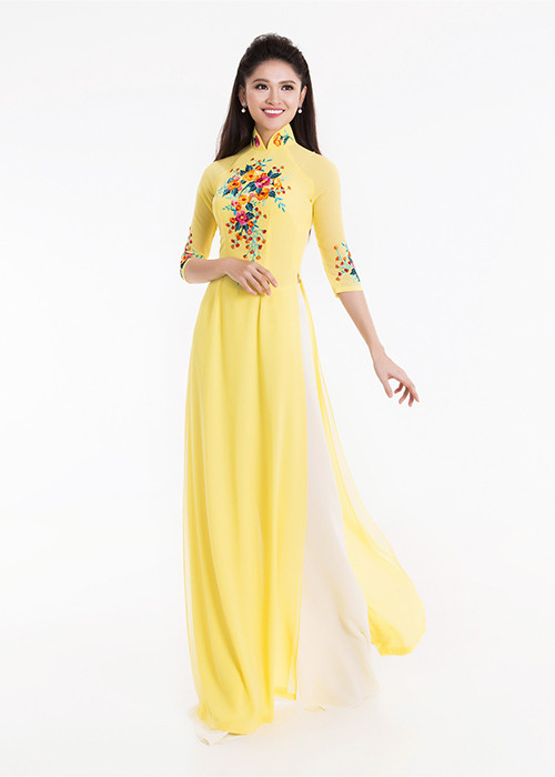 Hiện tại, Hoa hậu Đỗ Mỹ Linh và Á hậu 2 cuộc thi Hoa hậu Việt Nam 2016 - Thùy Dung vẫn sắp xếp thời gian cho các hoạt động thiện nguyện và quảng bá du lịch.