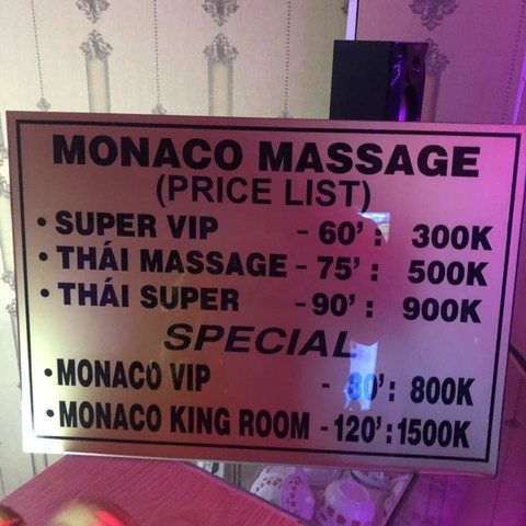 Theo niêm yết công khai, giá vé một suất của Monaco giao động từ 300.000 đến 1.500.000 đồng. Trên thực tế, sau khi mua vé, khách phải trả thêm tiền bo tương đương theo suất giá vé đã mua (nghĩa là nếu mua suất King Room với giá 1,5 triệu đồng thì phải bo thêm 1,5 triệu đồng nữa). Đoàn 2 và Phòng CSHS đã lập biên bản các lỗi vi phạm và ra quyết định xử lý hành chính với cơ sở này.