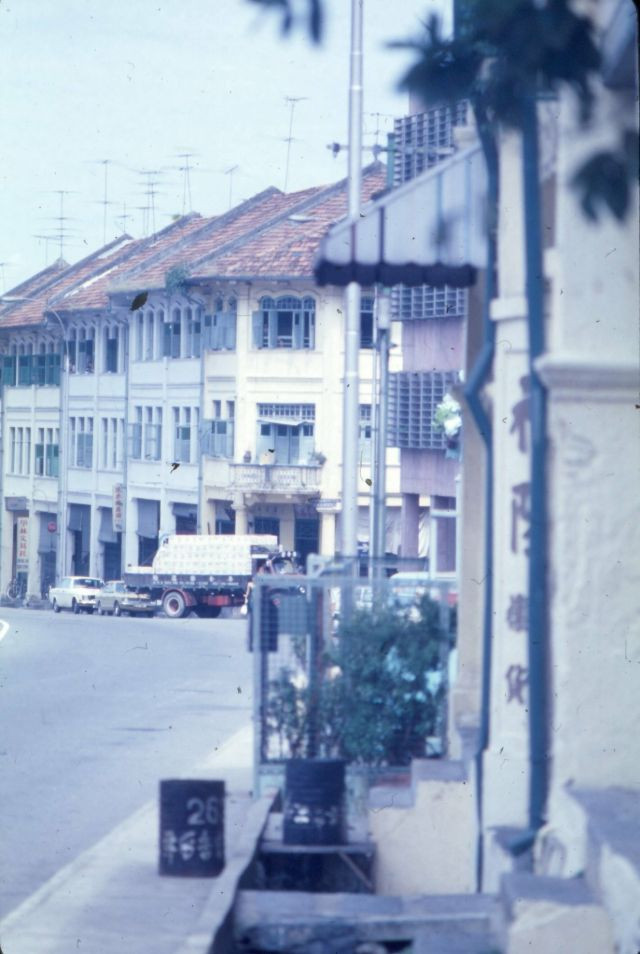 Các con phố ở Singapore không thấy một chút rác thải nào như các đô thị khác trên thế giới.