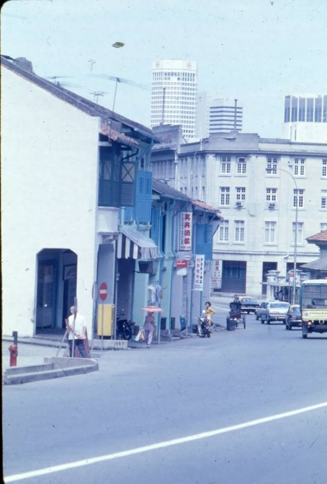 Chính quyền của Thủ tướng Lý Quang Diệu thực hiện nhiều giải pháp xử lý vấn đồ ô nhiễm, rác thải để đưa Singapore trở thành quốc gia và thành phố xanh - sạch - đẹp nổi tiếng thế giới.