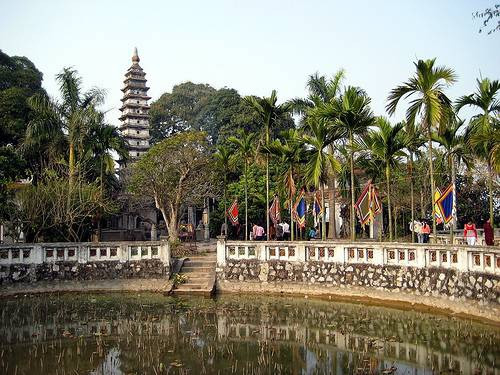 Bốn bảo vật quốc gia nằm trong "An Nam tứ đại khí" do 2 triều đại phong kiến Lý - Trần sáng tạo ra.