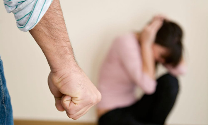 Theo điều tra của FBI, những kẻ xả súng ở Mỹ thường có liên quan đến vấn đề bạo lực gia đình.