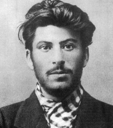 Nhà lãnh đạo Joseph Stalin cũng là một nhân vật tiêu biểu trong Cách mạng tháng Mười. Ông là một trong các thủ lĩnh trụ cột cuộc cách mạng vĩ đại này.
