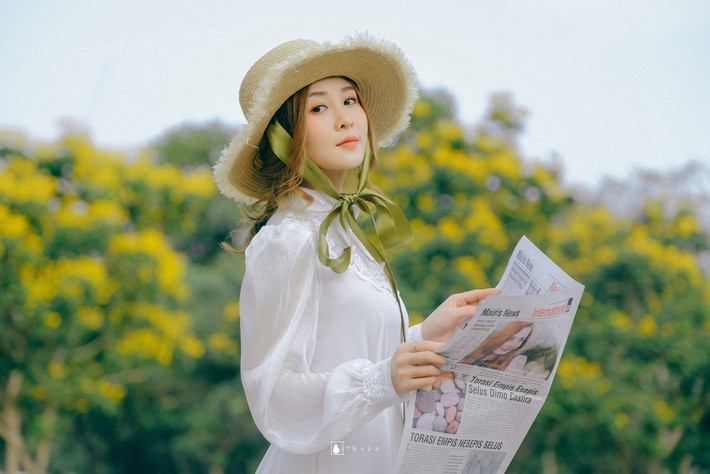 Chia sẻ về công việc hiện nay, Ribi Sachi từng tiết lộ với truyền thông rằng cô muốn có cơ hội thử sức trong lĩnh vực điện ảnh. Nhiều người cũng cho rằng khuôn mặt của người đẹp 30 tuổi khá "điện ảnh" và hợp đóng các phim chủ đề về thanh xuân. Ngoài diễn xuất, Ribi Sachi còn làm marketing tại một đơn vị chuyên về thời trang.