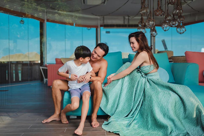 Hồ Ngọc Hà và bạn trai được khen "xứng lứa vừa đôi".