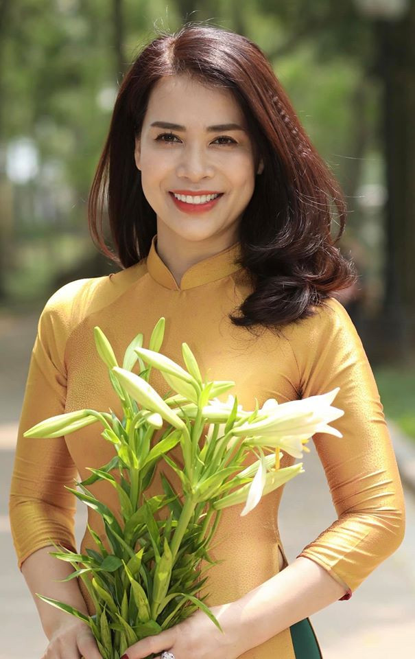 Ý Lan - bạn gái Chí Trung là doanh nhân hoạt động trong lĩnh vực làm đẹp. Cô được khen ngợi tài sắc vẹn toàn.