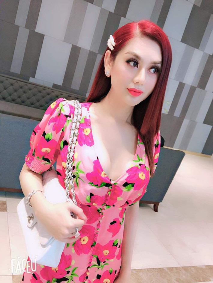 Cô có được sự nổi tiếng, nhan sắc xinh đẹp và tổ ấm hạnh phúc.