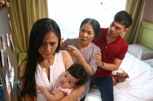 Luôn vào những vai khổ hạnh, hiền lành, chất phác nên diễn viên Minh Phương được mệnh danh là "Người phụ nữ đau khổ nhất màn ảnh"...