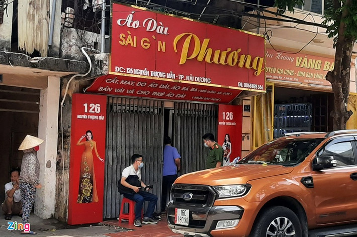 Bắt nghi phạm liên quan vụ người đàn ông bị sát hại khi đi đòi nợ: Chiều 10/7, Bộ Công an cho biết Cơ quan cảnh sát điều tra Công an tỉnh Hải Dương đã ra quyết định khởi tố vụ án Giết người, Cướp tài sản xảy ra ngày 28/11/2020 tại phường Bình Hàn, TP Hải Dương.