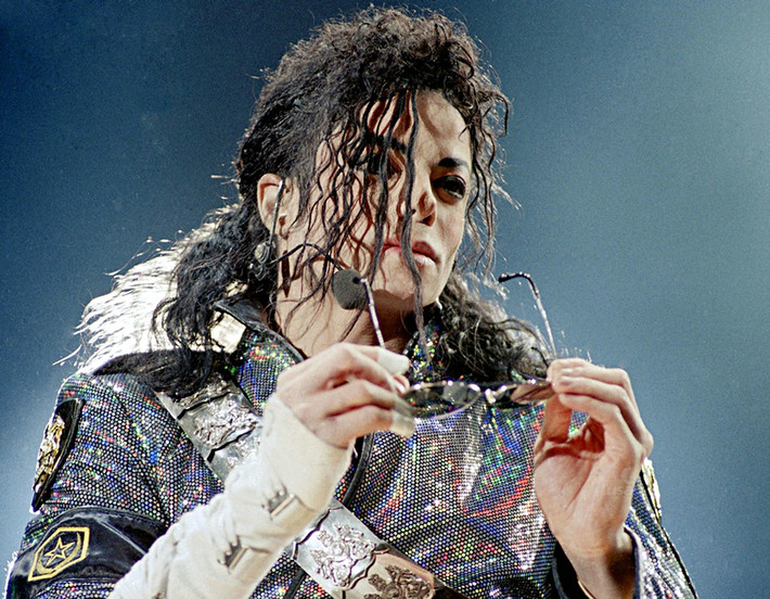 Cái chết của Michael Jackson trở thành nỗi đau, sự mất mát to lớn đối với người dân ở các nước trên thế giới, đặc biệt là công chúng yêu nhạc.