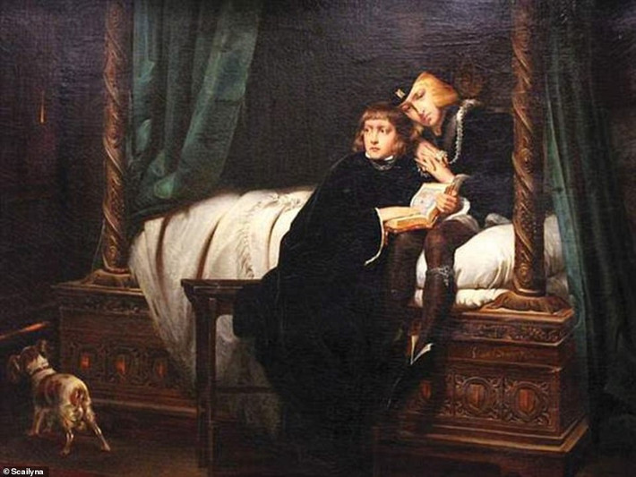 Edward V và Richard là con trai vua Edward IV. Sau khi cha chết vào năm 1483, hoàng tử Edward V kế vị, lên ngôi vua nước Anh trong khi em trai Richard trở thành Công tước xứ York.